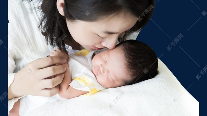 育儿嫂辅食与家庭餐：谁更胜一筹？**